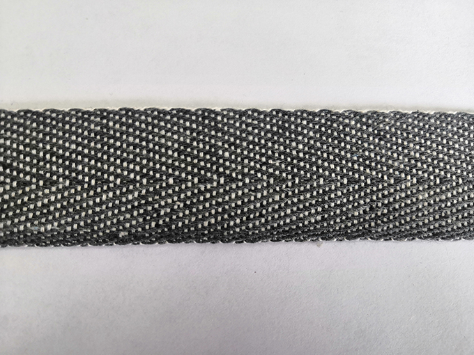 ����׶���